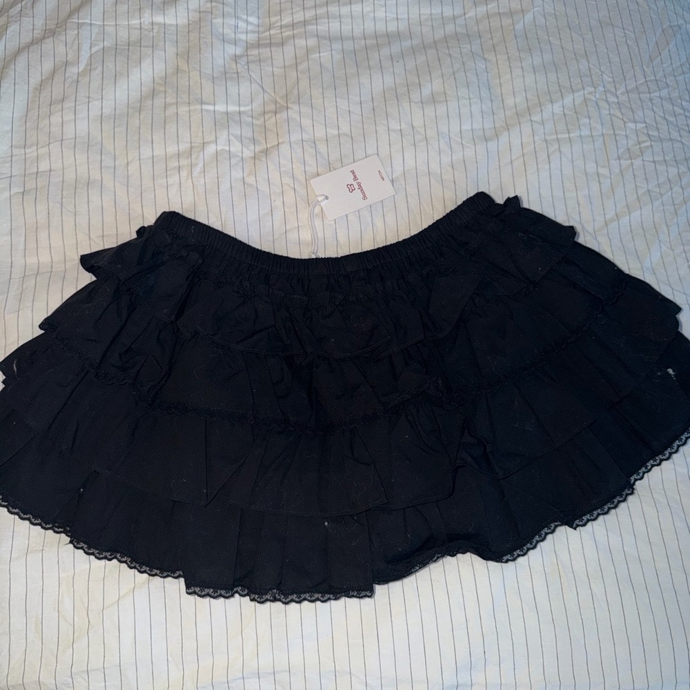 TAGS ON SUNDAY BEST Chic Black Ruffled skort